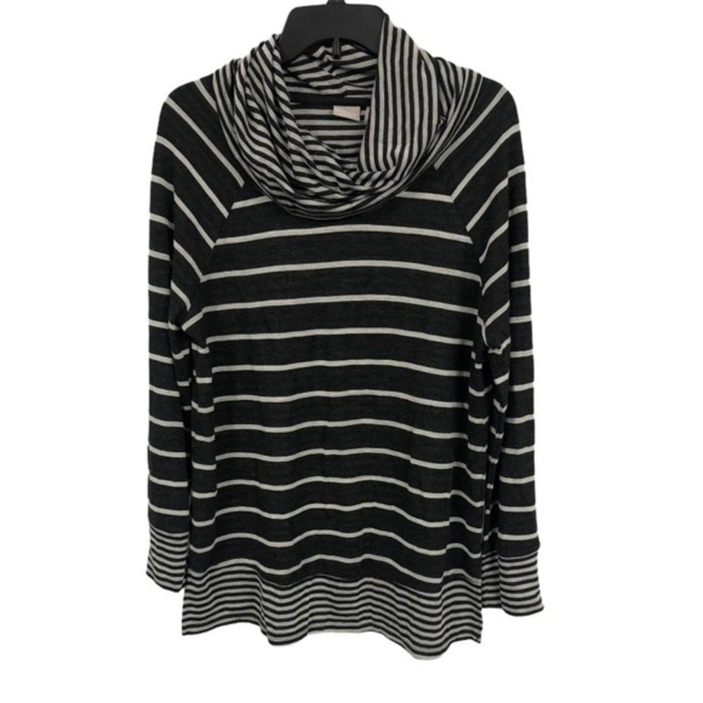 CHICO’S GRAY STRIPED TOP 1 M